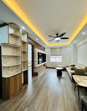 Bán CHCC CT4.A1 Tây Nam Linh Đàm. DT: 68m2. 2PN + 2WC. Giá: 3,58 tỷ có gia lộc