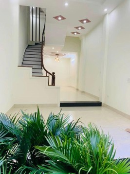 Bán nhà Mỹ Đình mới đẹp ở luôn, ngõ nông gần phố. DT 40m2 x 5T x 6N full nội thất. Giá chào 8 tỷ 5