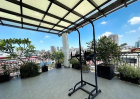 Bán nhà 7 tầng tại Yên Lãng, Đống Đa. DT 60m2 x MT 10m. Thông sàn, gara oto - Lô góc