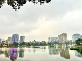 Bán đất tặng nhà 4 tầng cũ gần hồ Hoàng Cầu ôtô tránh làm VP, ở sướng 75m2x6.5m MT