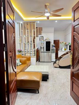 SIÊU PHẨM NHÀ CẦU GIẤY - 30M2 X 5 TẦNG - HƠN 6 TỶ