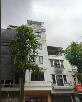 Chính chủ gửi bán nhà 33 m2, 5tầng, MT 3.7m, có thang máy