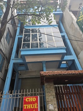Cho thuê nhà Trần quốc hoàn 66m2 x 4 tầng, oto đỗ cửa ở làm VP, SPA, tóc, Nail