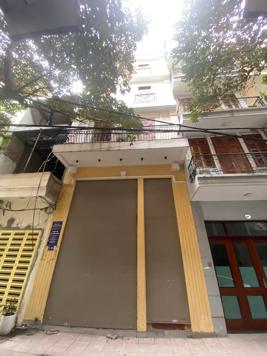 Lạc Trung - phố ngân hàng + văn phòng quy tụ. 8 tầng thang máy, mặt tiền lớn, giá hạt dẻ