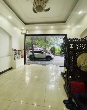 Mặt B Đầm Trấu : 46m, rộng 4m 5 tầng , khoảng 15 tỷ có thương lượng