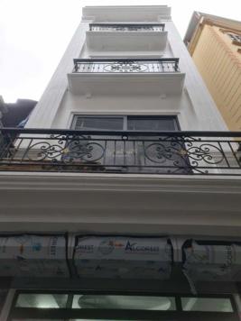 Nhà mới 47,8m, gần trường KDCN, hàng xóm timecity