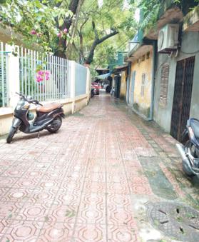 Bán căn hộ tập thể phố Nguyễn Công Trứ, Q. Hai Bà Trưng, khu đẹp nhất, dân trí cao, 32m2 giá 2.1 tỉ