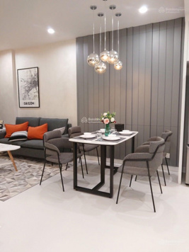 Chính chủ cho thuê căn 2 phòng ngủ 2 nhà vệ sinh dọn vào ở liền