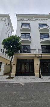 CHÍNH CHỦ CẦN BÁN GẤP SHOPHOUSE XẺ KHE SAN HÔ CÁCH HỒ TẠO SÓNG VÀ CHUNG CƯ 20 M GIÁ ƯU ĐÃI.