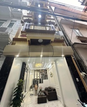 Bán gấp nhà phố Cầu Giấy - ngõ thông - điện thông minh, 48m2 - giá 8 tỷ nhỉnh