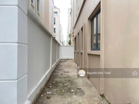 CẦN BÁN CĂN LIỀN KỀ XẺ KHE 5 TẦNG MẶT TIỀN 7M,ĐÔNG NAM,GẦN ĐƯỜNG LỚN,CẠNH 2 CÔNGVIÊN TẠI OCEAN CITY