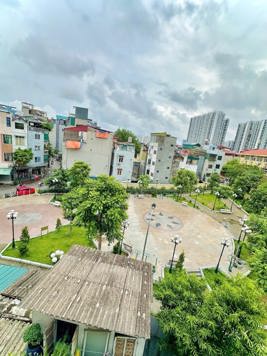 NGÕ THOÁNG KHÔNG NGẬP HỒNG MAI 33M 4 TẦNG NHỈNH 5 TỶ