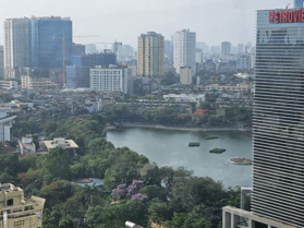 Bán chuyển nhượng căn hiếm căn 2PN -3PN, dt 91m, căn góc 137m, 141m tầng 20, view hồ LH: 0971 366 724