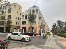 Bán Biệt thự Cọ Xanh 18 , DT 210m2 đơn lập, nhìn ra sông Silk Park- công viên, căn góc giá 55 tỷ