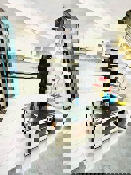 BÁN NHÀ TRƯƠNG ĐỊNH - NHỈNH 2 TỶ - 5 TẦNG Ở NGAY - VỊ TRÍ CỰC GẦN PHỐ