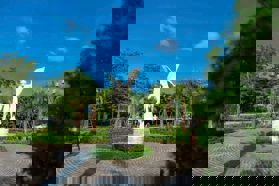 BIỆT THỰ- CIPUTRA - TÂY HỒ. Dt 180m x 3 tầng, mặt tiền 9m