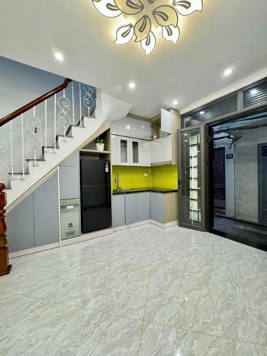 NHÀ NỞ HẬU- NGÕ THÔNG- 2 THOÁNG VV - FULL NỘI THẤT - FULL TIỆN ÍCH VỆ TINH