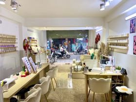 Chủ nhà cần bán gấp nhà mặt phố Hoàng Văn Thái để mua biệt thự Star Lake