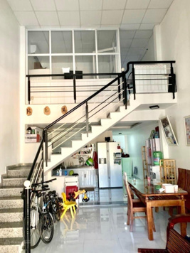 Bán nhà cấp 4 gát lửng 3PN hẻm ô tô