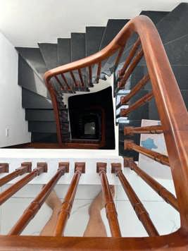 Căn nhà nằm ở vị trí đắc địa ngay ngã tư Cầu Giấy - Láng