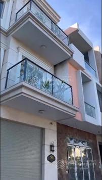 Cho thuê shophouse 3 tầng mặt tiền đường Mê Linh, Liên Chiểu, DT sàn 102m2 giá thuê 15tr/tháng