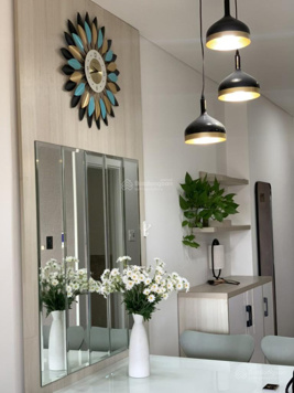 CH Monarchy B cho thuê căn 2PN DT lớn 85m2 NT cao cấp đầy đủ, ban công rộng lớn view sông Hàn