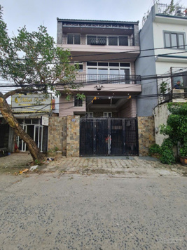 Bán nhà mặt phố An Dương Vương, Phú Thượng, Tây Hồ. DT 180m2, MT 7.5m