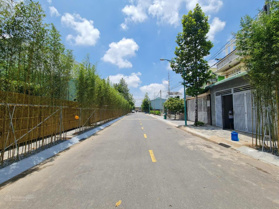 Bán nhà 4,5x 20m đã xây 1 trệt 2 lầu, TT 990tr nhận nhà, cam kết hỗ trợ cho thuê 12 triệu/tháng