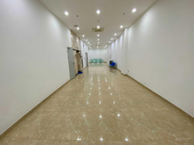 Giảm giá cho thuê văn phòng gần cầu sông Hàn, chợ Hàn, Quận Hải Châu, 60m2 giá giảm chỉ còn 11tr/th