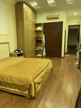 Cho thuê nhà 61 Phạm Tuấn Tài 5 tầng full đồ, oto đỗ cửa ở và làm văn phòng