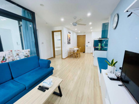 Cho thuê căn hộ Mường Thanh 2PN, view biển, đầy đủ nội thất, tầng 38 giá 8 triệu