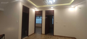 Cho thuê tòa nhà 3 tầng, ngang 7m, dài 26m