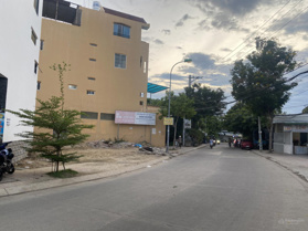 Bán nhà mặt tiền kinh doanh TTTP Nha Trang, gần Phương Sài. 299m2 chỉ 7.5 tỷ