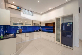 Cho thuê Villa gần khu An Thượng có hồ bơi, 5 phòng ngủ gần biển