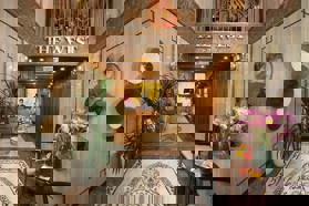 Thông tin địa chỉ Khách sạn The West Hotel & Spa: khách sạn sang trọng với các dịch vụ toàn diện