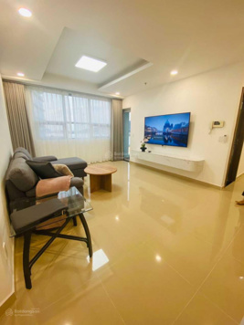 Cho thuê căn hộ Blooming Tower 2 phòng ngủ, 2WC đầy đủ nội thất new 100% tầng cao view biển