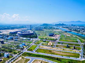 Cho thuê lâu dài 700m2 (21mx32m) đất FPT 3 mặt thoáng, view kênh giá chỉ 12 triệu/tháng