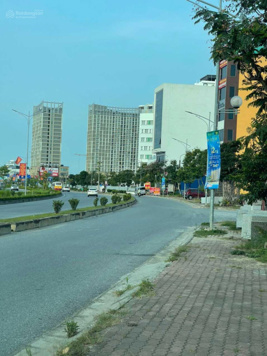 Cho thuê 500m2 đất mặt đường Bùi Viện, gần bệnh viện Vinmec, cho thuê dài hạn, giá 25tr/ tháng