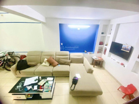 Siêu Phẩm Nhà 2.5 Tầng Ô Tô Tránh - Vị Trí Đẹp Trung Tâm Hải Châu, Giá Chỉ Hơn 3Tỷ!