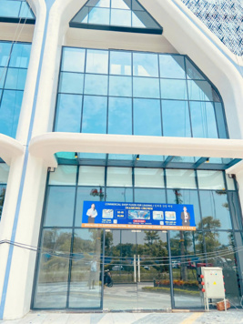 Chính chủ cho thuê shop chân đế chung cư Diamond Crown