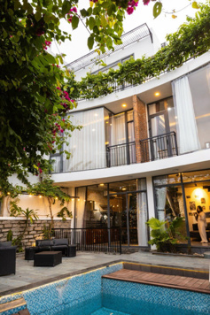 Cho thuê villa 3 tầng - hồ bơi riêng - full nội thất - KĐT Nam Việt Á, Ngũ Hành Sơn giá 35 tr/tháng