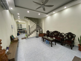 Chuyển đổi chỗ ở, gia đình cần bán nhà tại ngách 29/78 phố khương hạ, chưa sổ, oto đỗ cửa