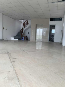 Chính chủ cho thuê tòa nhà mặt tiền 6,5m, DT sử dụng 500m2, phố Quang Trung, Hà Đông, Hà Nội