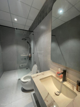 Nhà đẹp mới và hiện đại cho thuê tại Nam Hoà Xuân