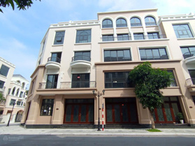 Giảm giá cực sốc từ 13.2 tỷ còn 9.X tỷ căn liền kề DT 80m2 Vin 2