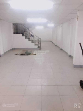 Nhà mặt tiền kinh doanh, ngay ngã 4, gần ngã 3 huế, khu sầm uất thuận tiện buôn bán