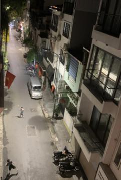 Bán nhà DT hơn 80m2 OtO rộng- Thang máy. Khu vực phố Quang Trung - Hạ Hồi Chỉ nhỉnh 300 triệu/m2.