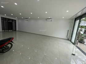 Cho thuê văn phòng tầng 1 + 2 tại Vinhomes Marina