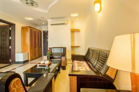 Cho thuê khách sạn biển Mỹ Khê, Phạm Văn Đồng. Diện tích 500m2, ngay bãi tắm