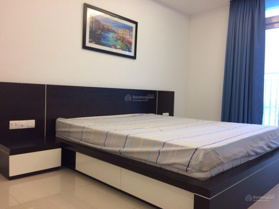 Cần cho thuê CHCC Azura, 1PN tầng cao, giá thuê 17tr/tháng, bao gồm phí quản lý, đầy đủ nội thất